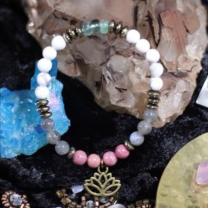 Mindful Love Strechy Bracelet